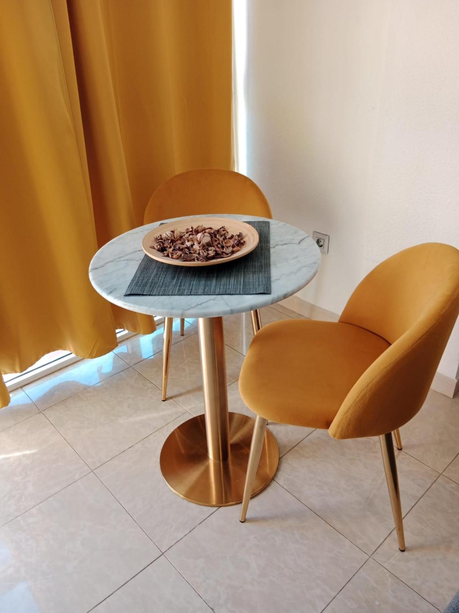 Apartamentos El Velero Torremolinos Bilik gambar