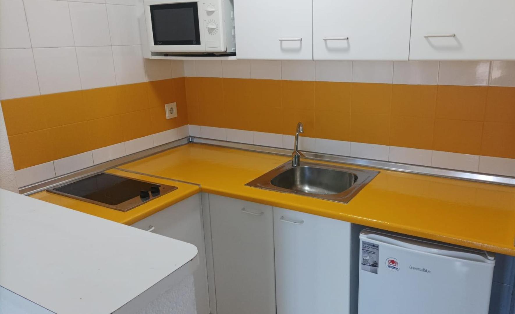 Apartamentos El Velero Torremolinos Bilik gambar