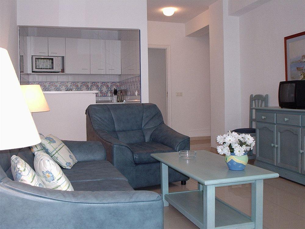 Apartamentos El Velero Torremolinos Luaran gambar