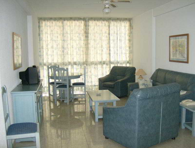 Apartamentos El Velero Torremolinos Luaran gambar