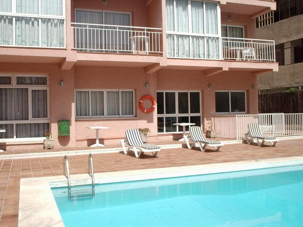 Apartamentos El Velero Torremolinos Luaran gambar