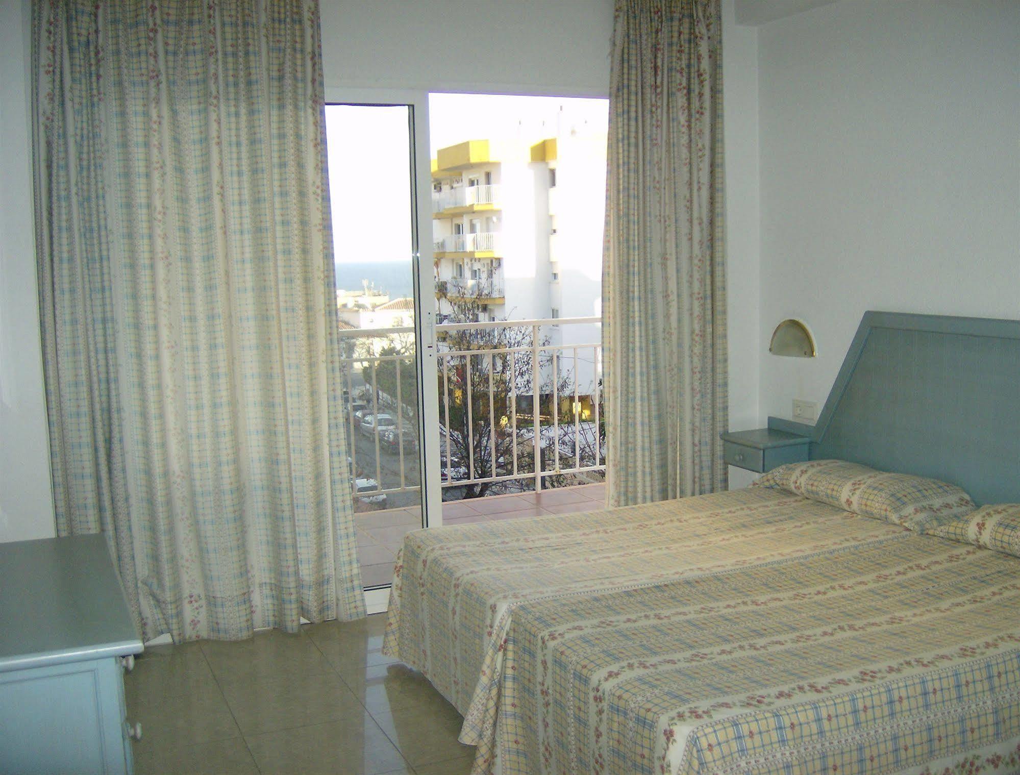 Apartamentos El Velero Torremolinos Luaran gambar